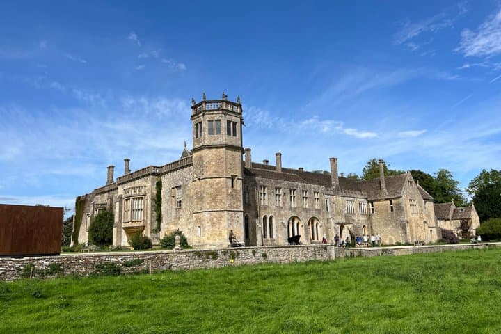 Half Day Quintessential Cotswold Village Trip from Bath