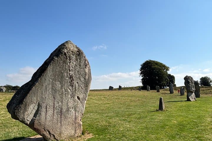 Stonehenge and Avebury Mythical Stone Circles Day Trip
