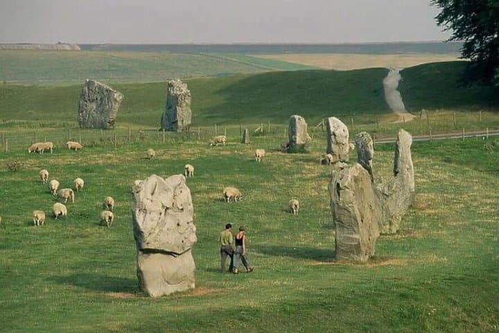 Stonehenge and Avebury Mythical Stone Circles Day Trip