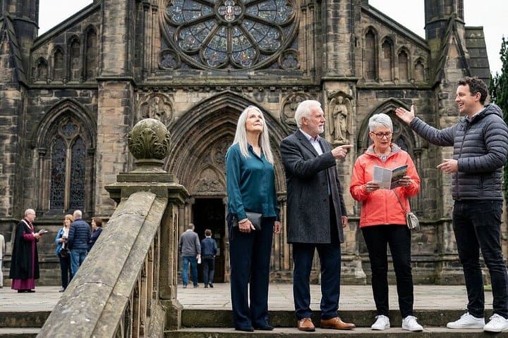 Private Walking Tour in Glasgow Old Town Cathedral Heritage