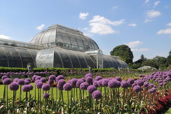 Kew Gardens Iconic Landmarks & Secret Spots Self Guided Tour