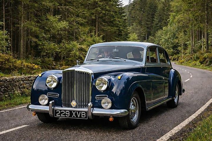 Glencoe Visitor Centre Classic Car Tour