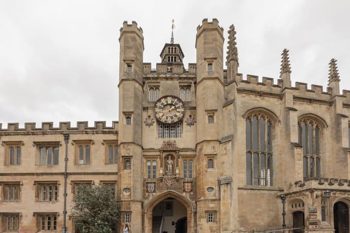 Mandarin: Cambridge Alumni Walking Tour and King College Entry