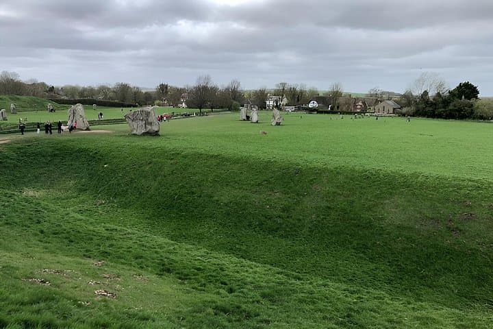 Day trip by coach - Stonehenge, Avebury & Uffington White Horse