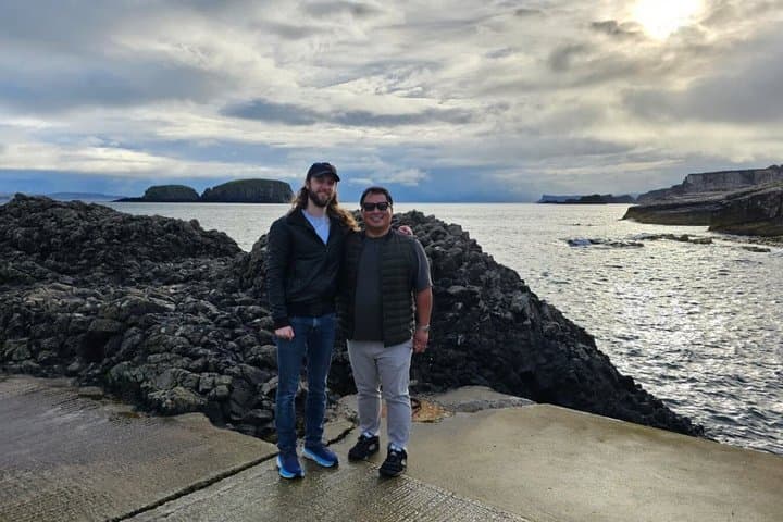 Giants Causeway and FREE Belfast Mural Tour for Cruisers