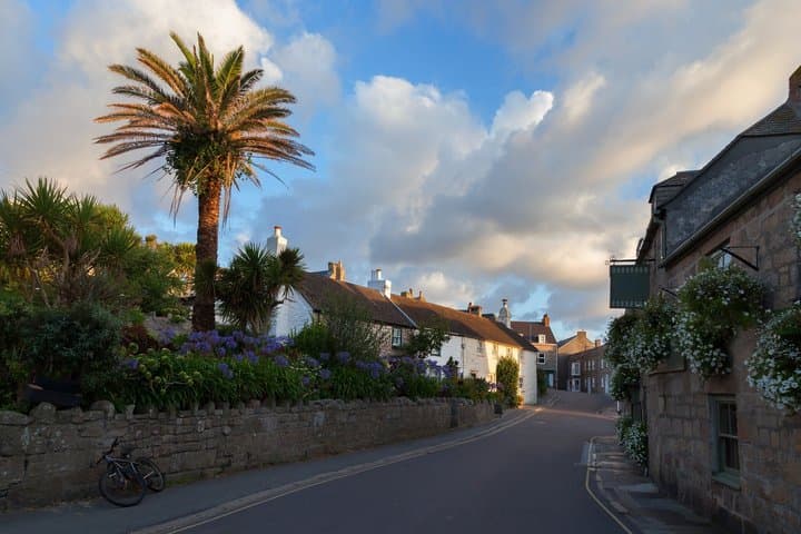 St Mary’s Heritage & Coastal Walks: Full Day Private Shore Tour