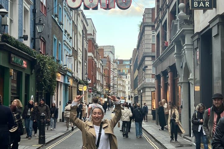 Tour privado historia LGBT por Soho y bares secretos en Espanol