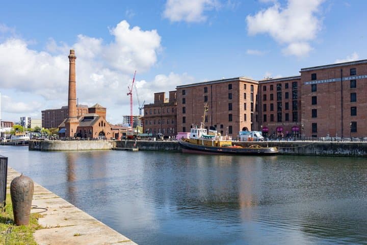 Liverpool Old Town Walking Tour and River Cruise Tickets