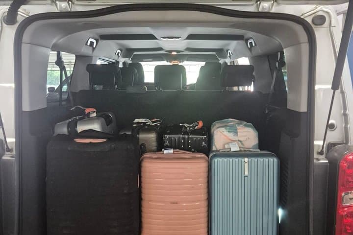 Southampton Airport and Cruise Port Private Transfer