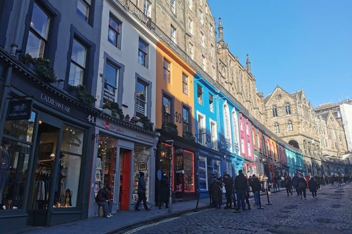 Edinburgh’s Secrets and Old Town Walk