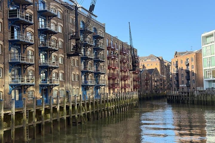 Secret Streets Self Guided Treasure Hunt in Tower Bridge