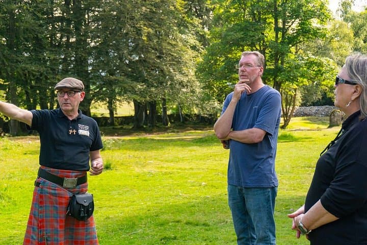 From Inverness: Cawdor Castle, Hairy Coos and Cairngorms Day Tour
