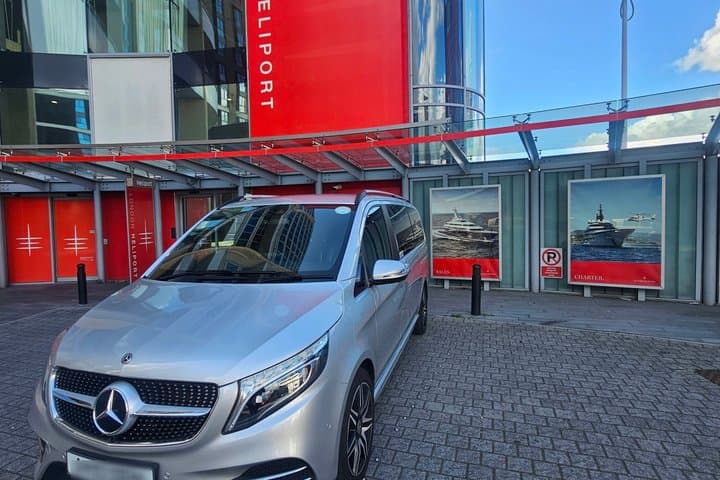 Private Transfer Any London Hotel to Southampton Cruise Port