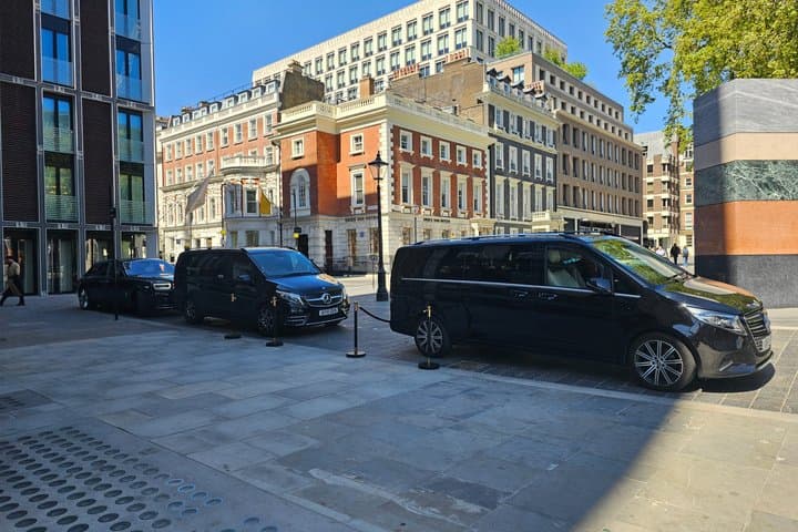 Private Transfer Any London Hotel to Southampton Cruise Port