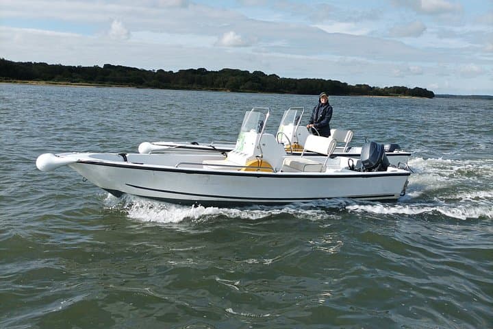 Self Drive Boat Hire around Poole Harbour