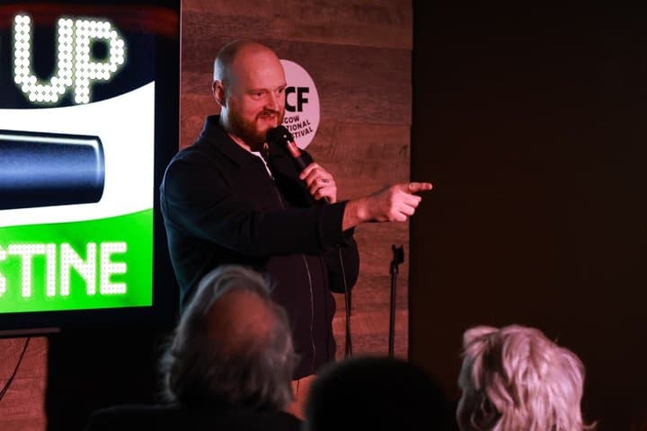 Indoor Historical Comedy Tour of Edinburgh with A Comedian