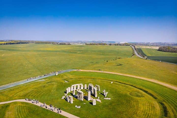 Stonehenge Highlights Private Shore Tour from Southampton Port