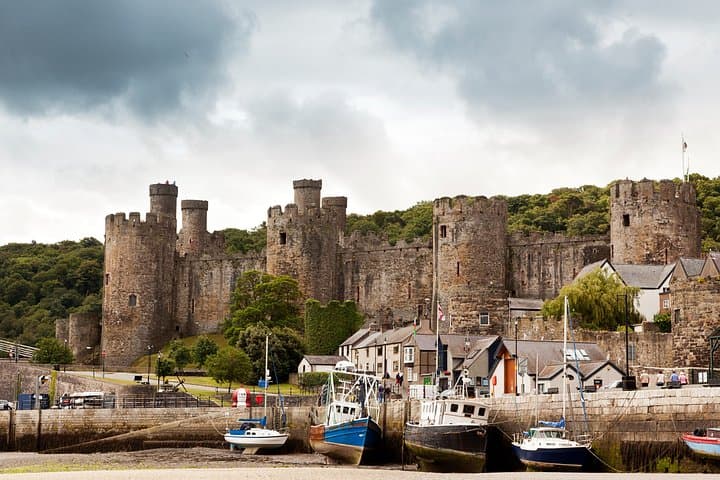Welsh Castles & Coastline Private Shore Tour from Liverpool Port