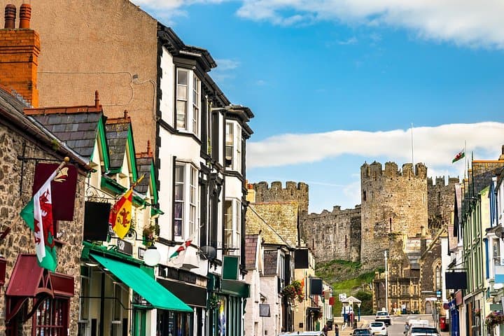 Welsh Castles & Coastline Private Shore Tour from Liverpool Port