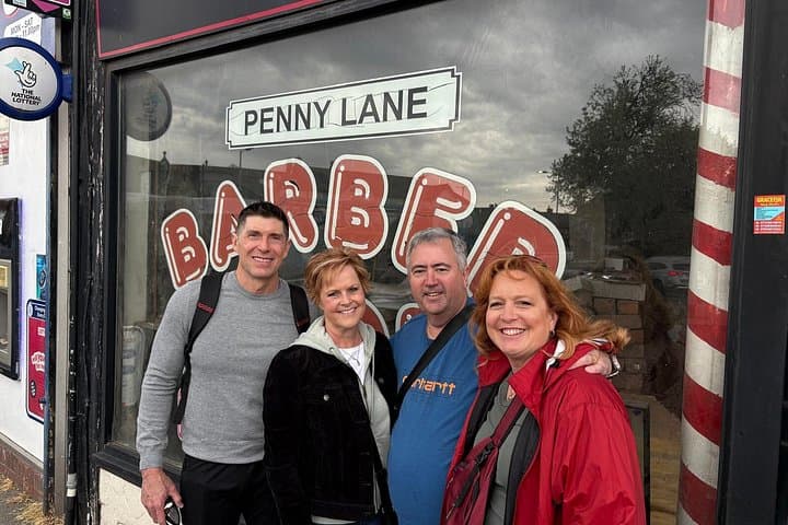 Private Liverpool Beatles Taxi Tour + Cavern Finale