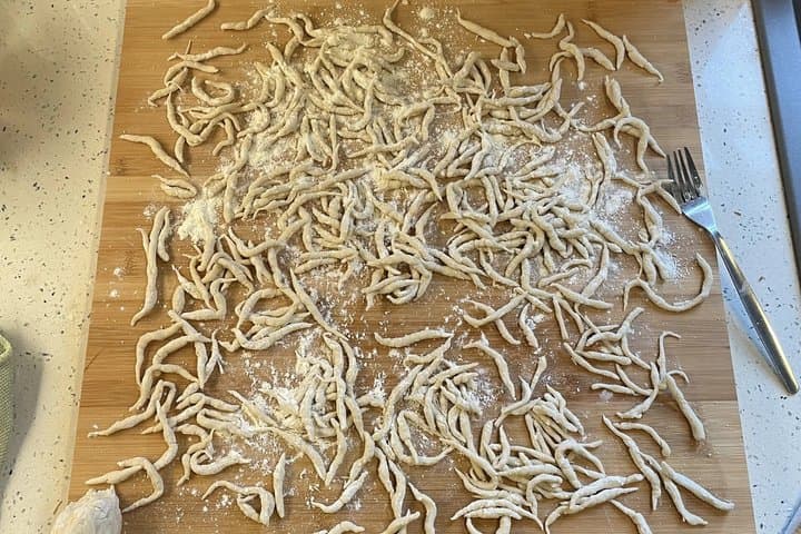 London: Cook an Italian feast - Pasta and Pesto with Crostata