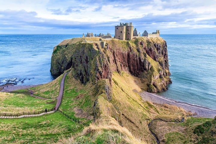 6 Hour Private Aberdeenshire Castle and Historic Building Tour