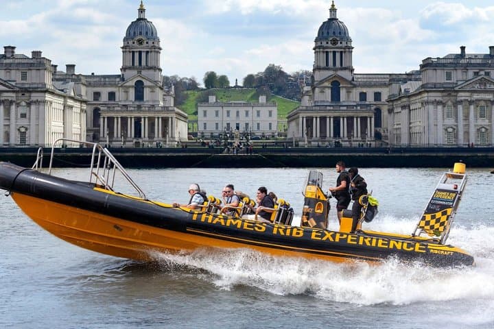 Speedboat Cruise Tour: Embankment OR Westminster Pier -70 minutes