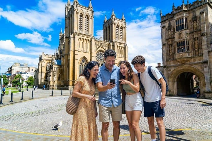 Bristol Self Guided Treasure Hunt & Outdoor Exploration Game
