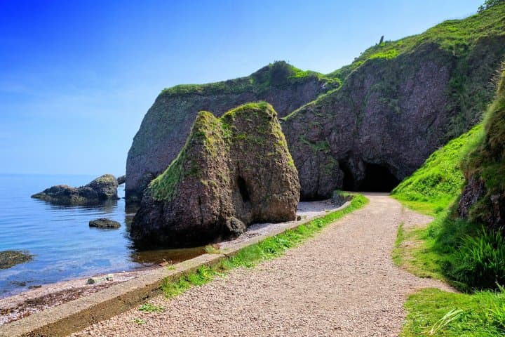 Private Shore Tour: Giant’s Causeway & Game of Thrones Coast