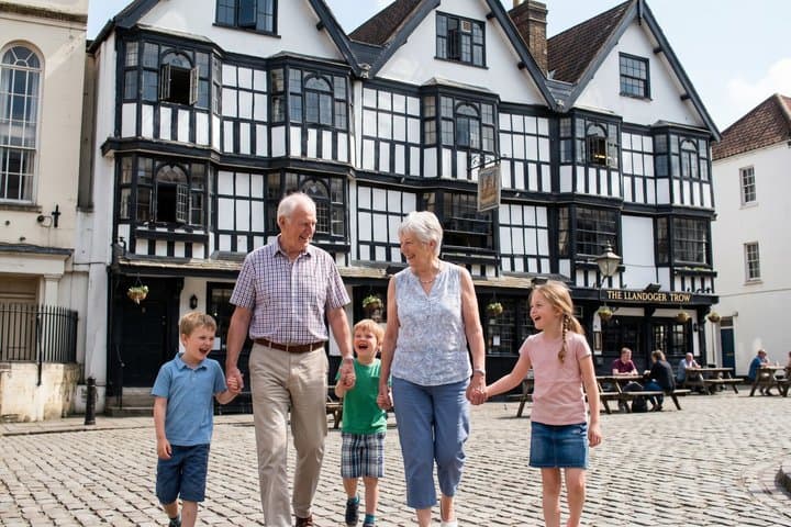 Private Bristol Cultural Family Walking Tour