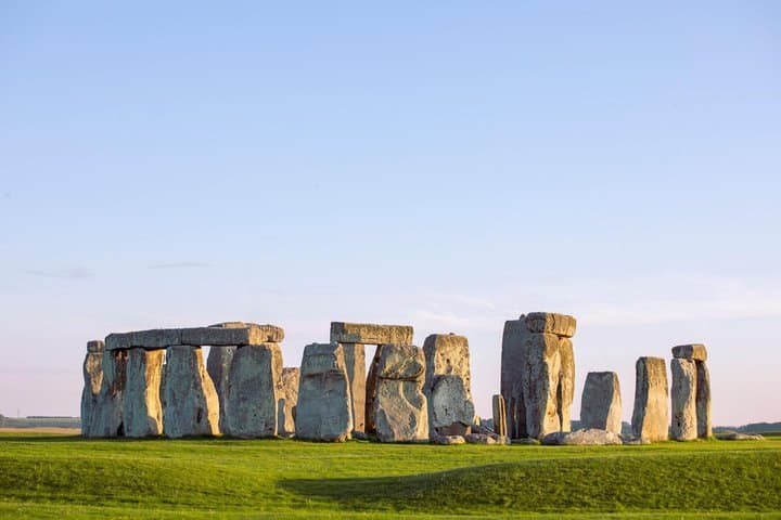 Private Windsor Castle Stonehenge Bath Luxury Tour