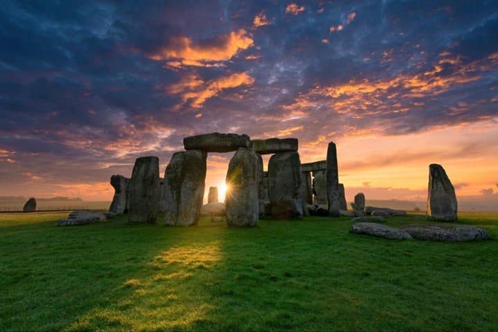 Private Windsor Castle Stonehenge Bath Luxury Tour