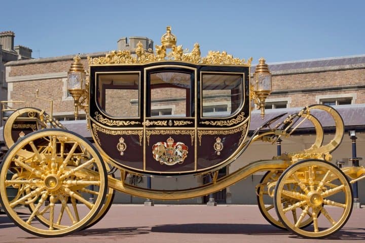 Buckingham Palace Royal Mews Experience Pass