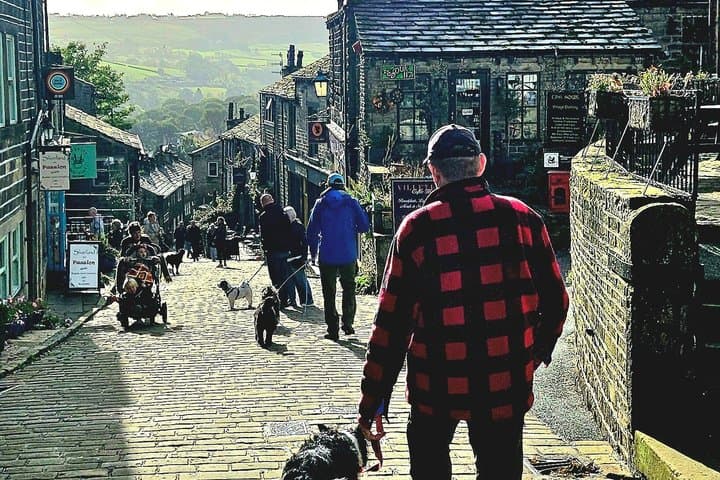Bronte Tour (Entrance Fees Included)