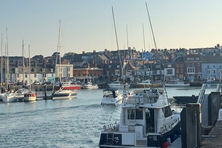 Nordic Walking Tour of Weymouth’s Iconic Landmarks