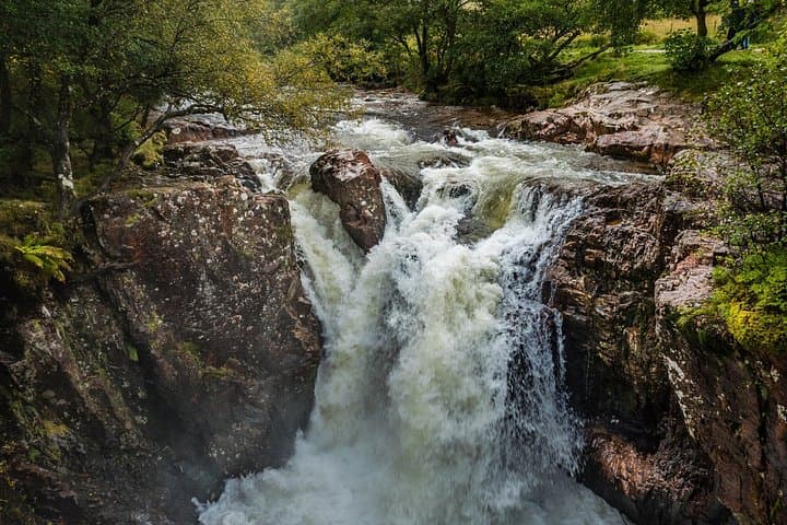 Private Shore Tour of Glenfinnan & Glen Nevis Mountains