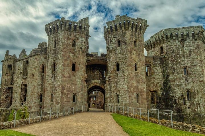 Private Shore Tour: Wye Valley – Castles, Abbeys, Welsh History