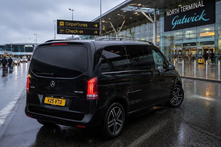Private Mercedes Transfer London Gatwick Airport Central London