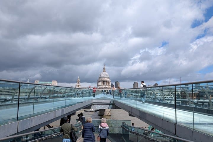 Stephen Fry’s City and Bankside: A QI Audio Tour