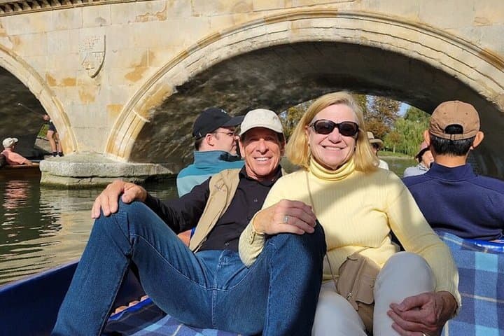Oxford Punting + Walking Tour