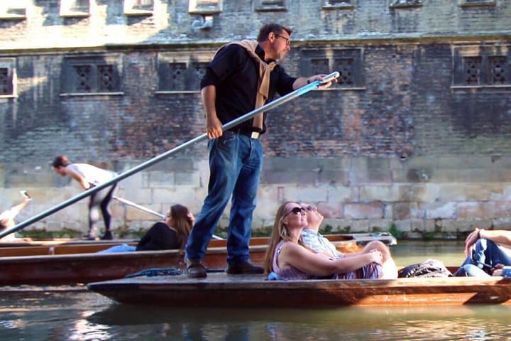 Oxford Punting + Walking Tour