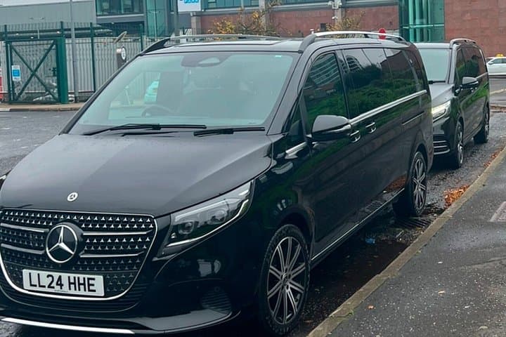 Minibus Transfer: Belfast to Dublin for Up to 12 Passengers