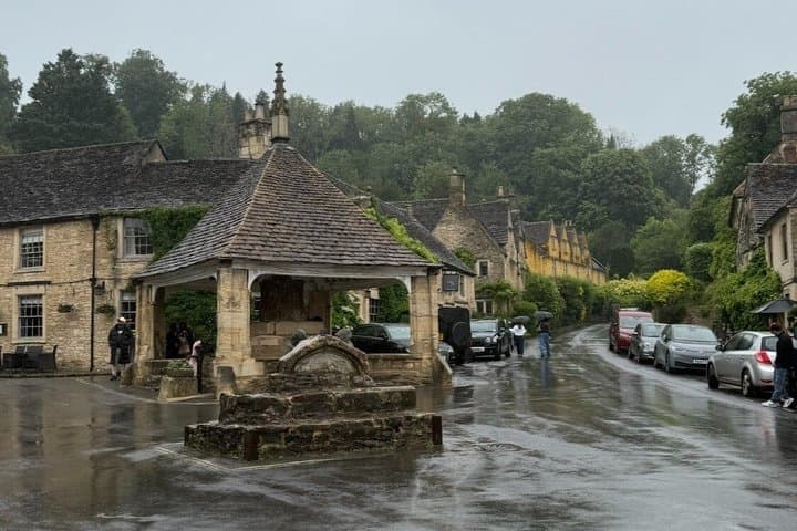 Private Stonehenge Bath&Cotsworlds Day Tour from London 14 guests