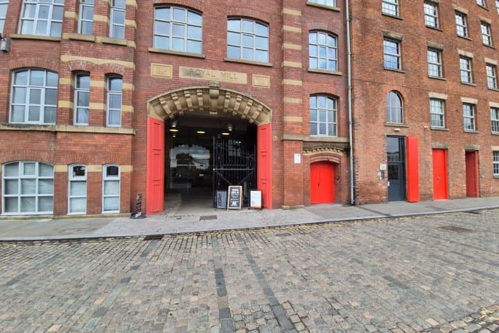 Guided Walking Tour of How Manchester Invented the Modern World