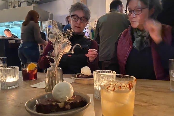 Early Evening Food and Drink Tour of Manchester