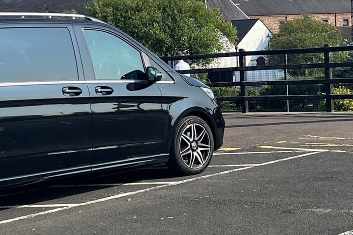 Minibus Private Giants Causeway groups up to 16