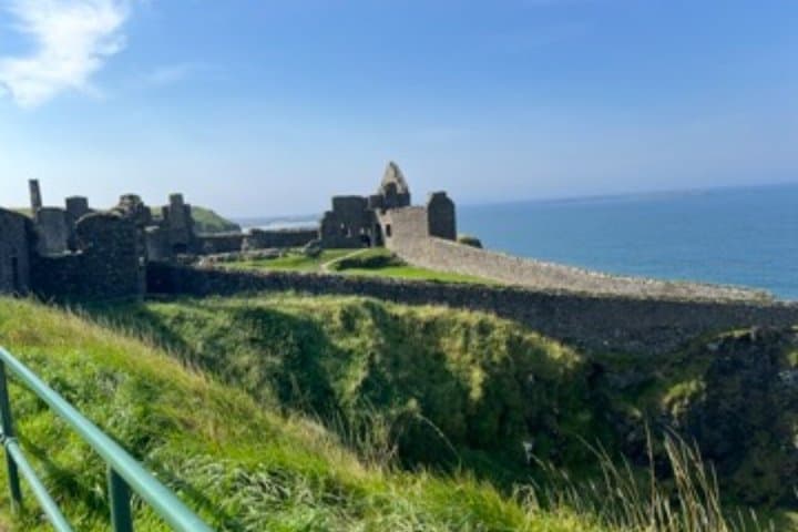 Minibus Private Giants Causeway groups up to 16