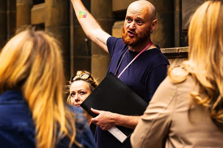 History of Edinburgh Walking Tour: With A Comedian