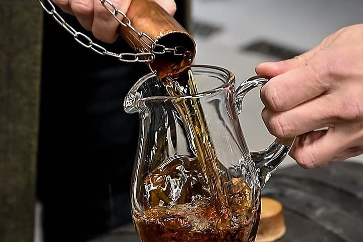 Whisky Tasting and Warehouse Tour in Strathaven