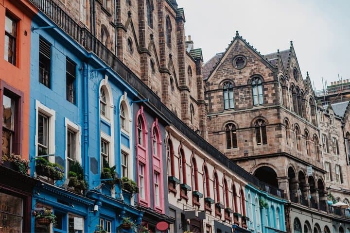 Edinburgh Layover Tour: Private & Personalized with Transfers